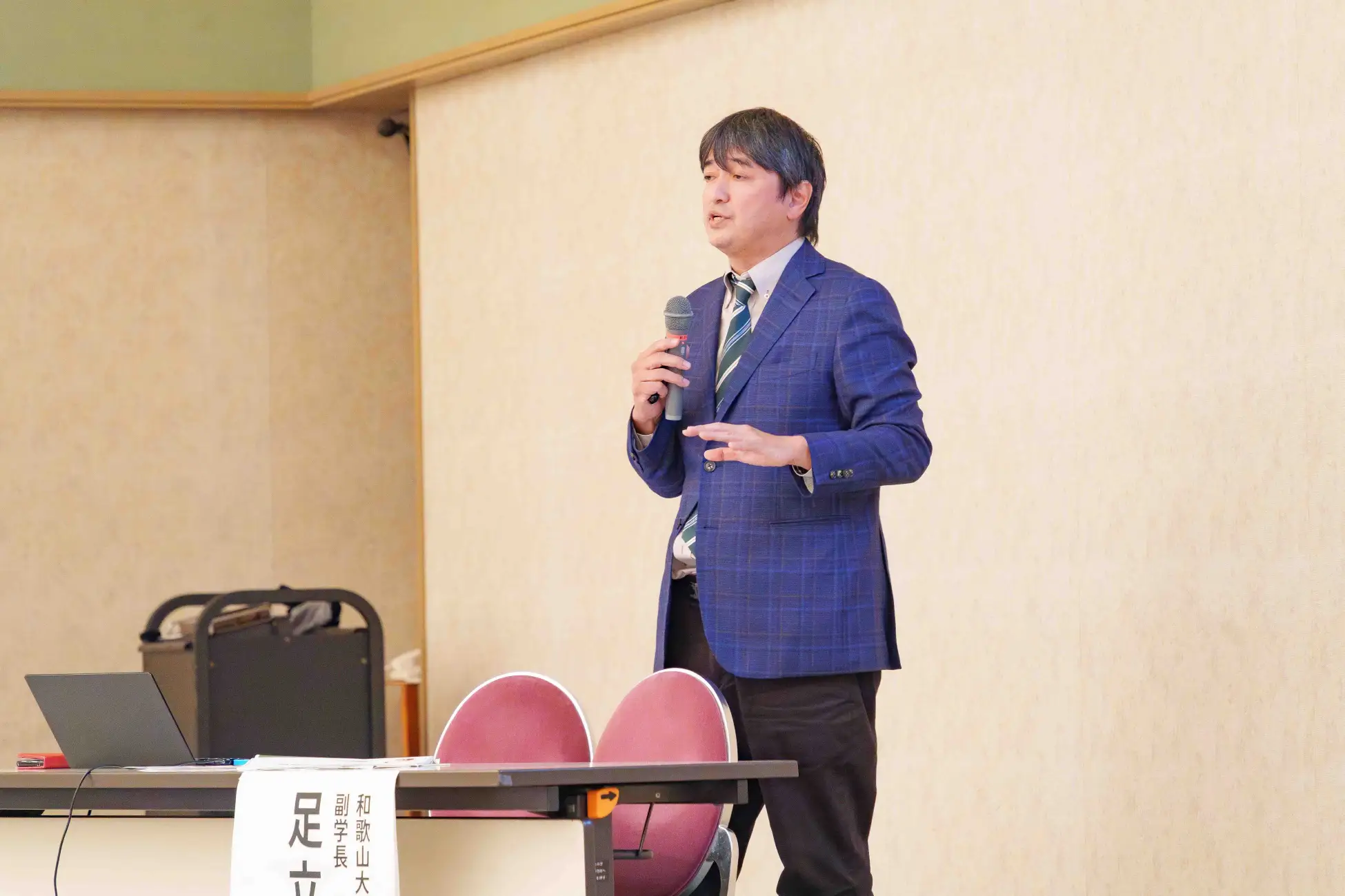 登壇者による講演